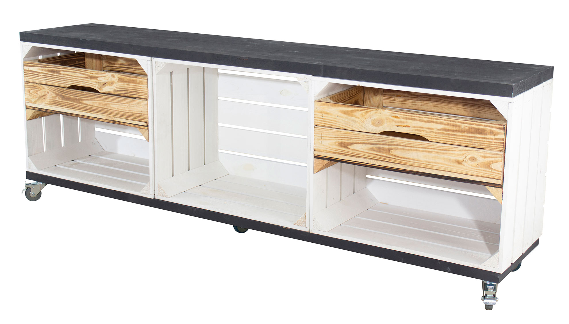 TV Schrank in weiß aus 3 Kisten und 2 Bohlenbrettern auf Rollen 150x53x30 TV Schrank in weiß aus 3 Kisten und 2 Bohlenbrettern auf Rollen 150x53x30