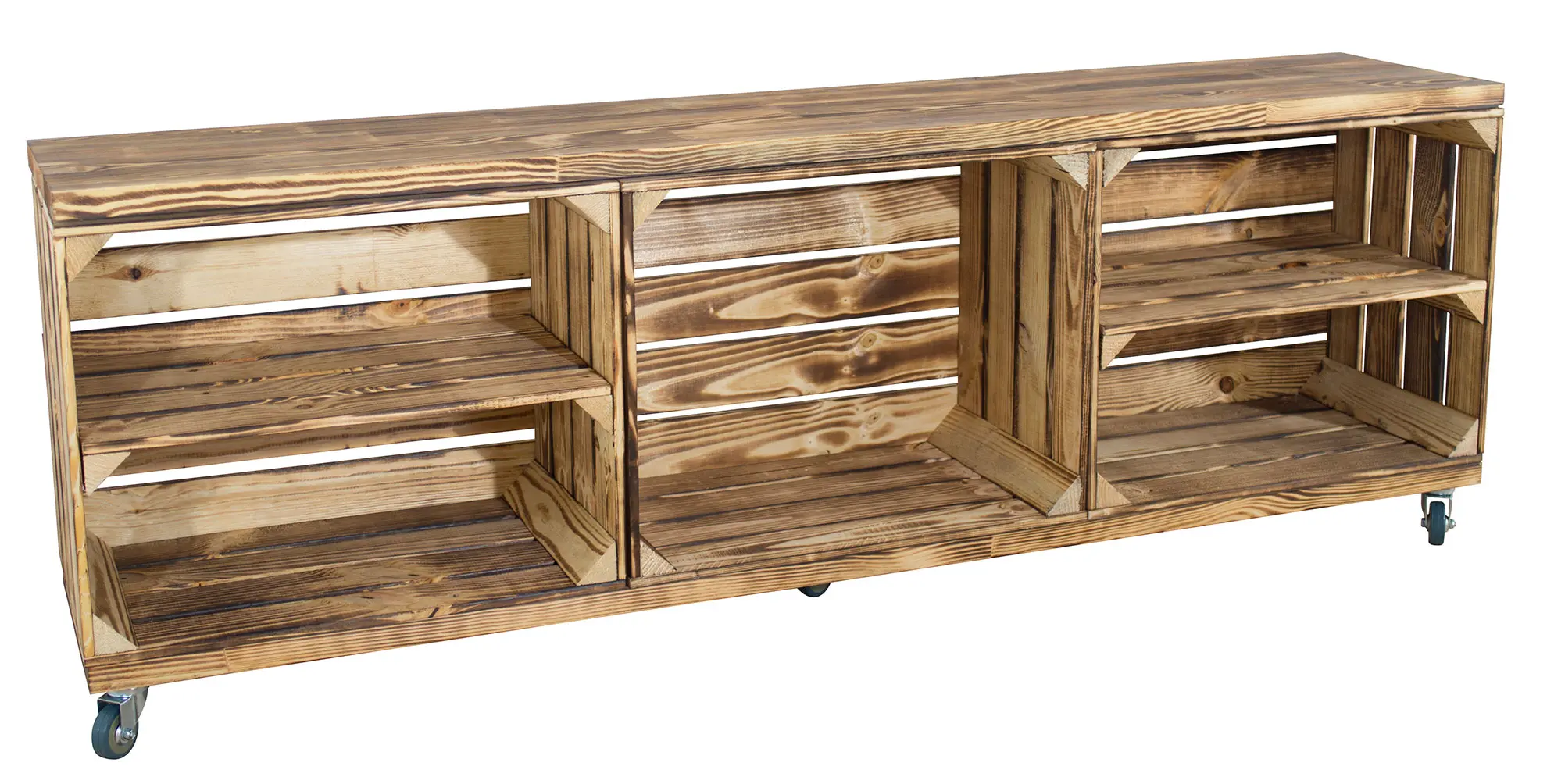 TV Schrank in geflammter Optik aus 3 Kisten sowie 2 Bohlenbrettern auf Rollen 150x53x30 TV Schrank in geflammter Optik aus 3 Kisten sowie 2 Bohlenbrettern auf Rollen 150x53x30