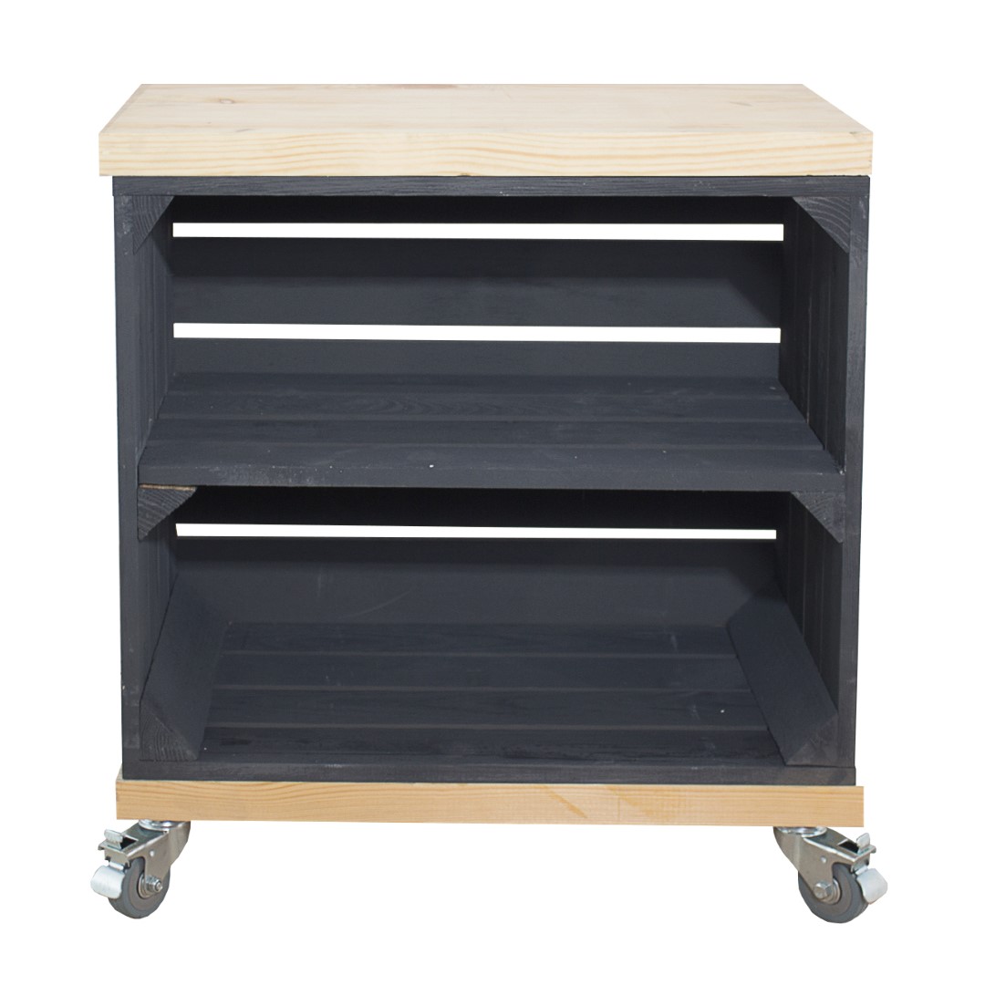 Regal aus einer schwarzen Obstkiste mit einem Mittelbrett und zwei Bohlenbrettern im Naturton, auf Rollen 53x50x30cm