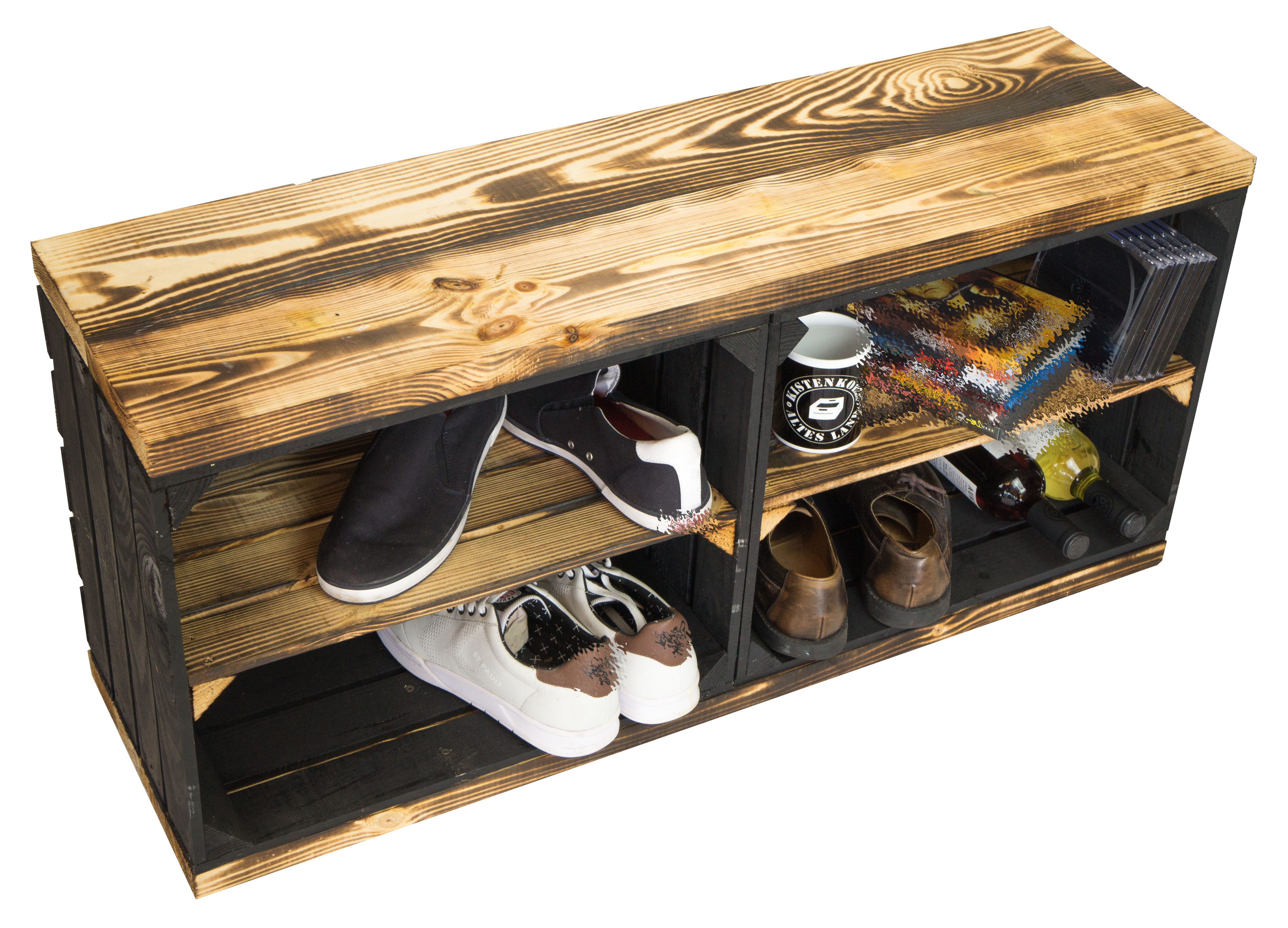 Sitzbank schwarz mit Sitzfläche aus dicken Holzplanken geflammt mit Mittelbrett geflammt