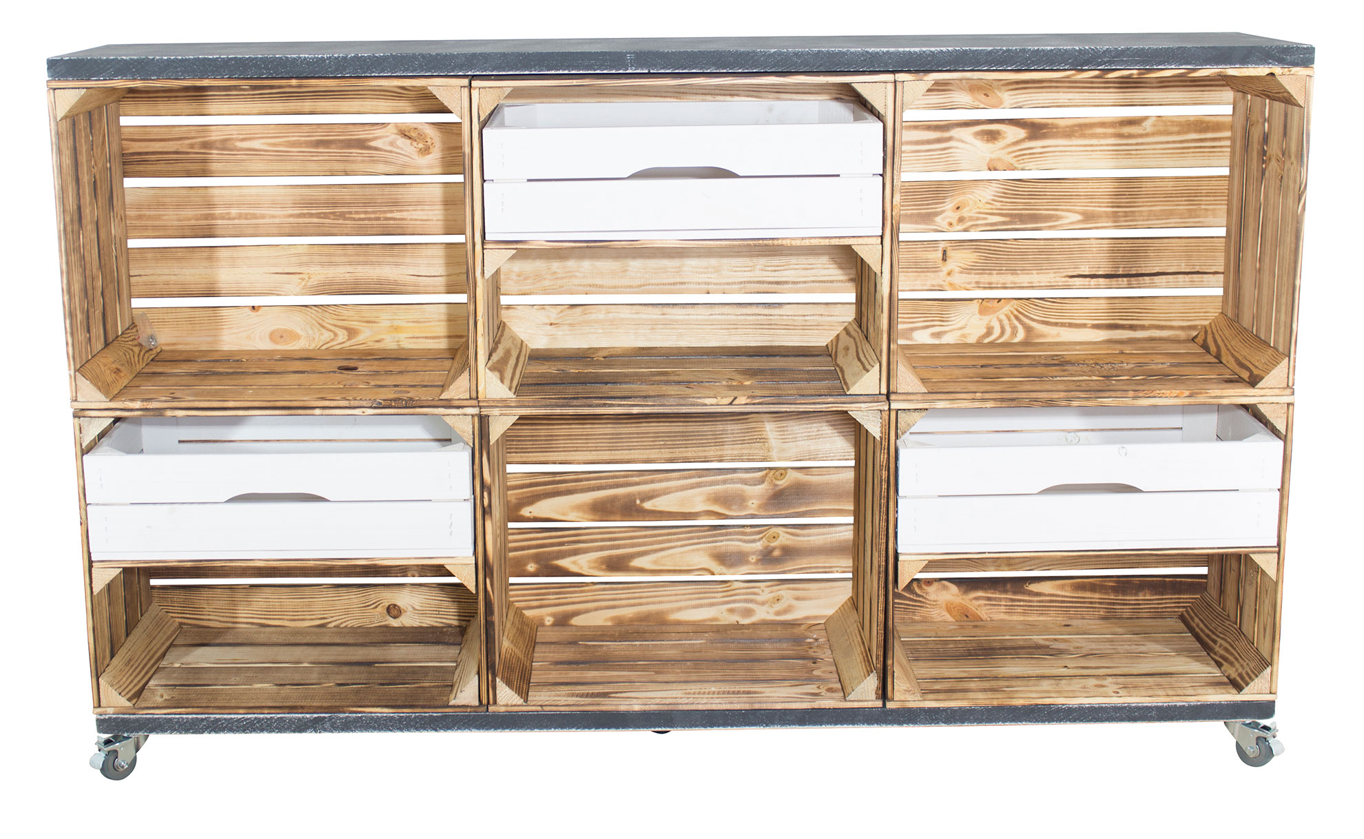 Kommode aus 6 geflammten Kisten mit 3 weißen Schubladen und 2 Bohlenbrettern in shabby schwarz auf Rollen, 150x93x30 Kommode aus 6 geflammten Kisten mit 3 weißen Schubladen und 2 Bohlenbrettern in shabby schwarz auf Rollen, 150x93x30