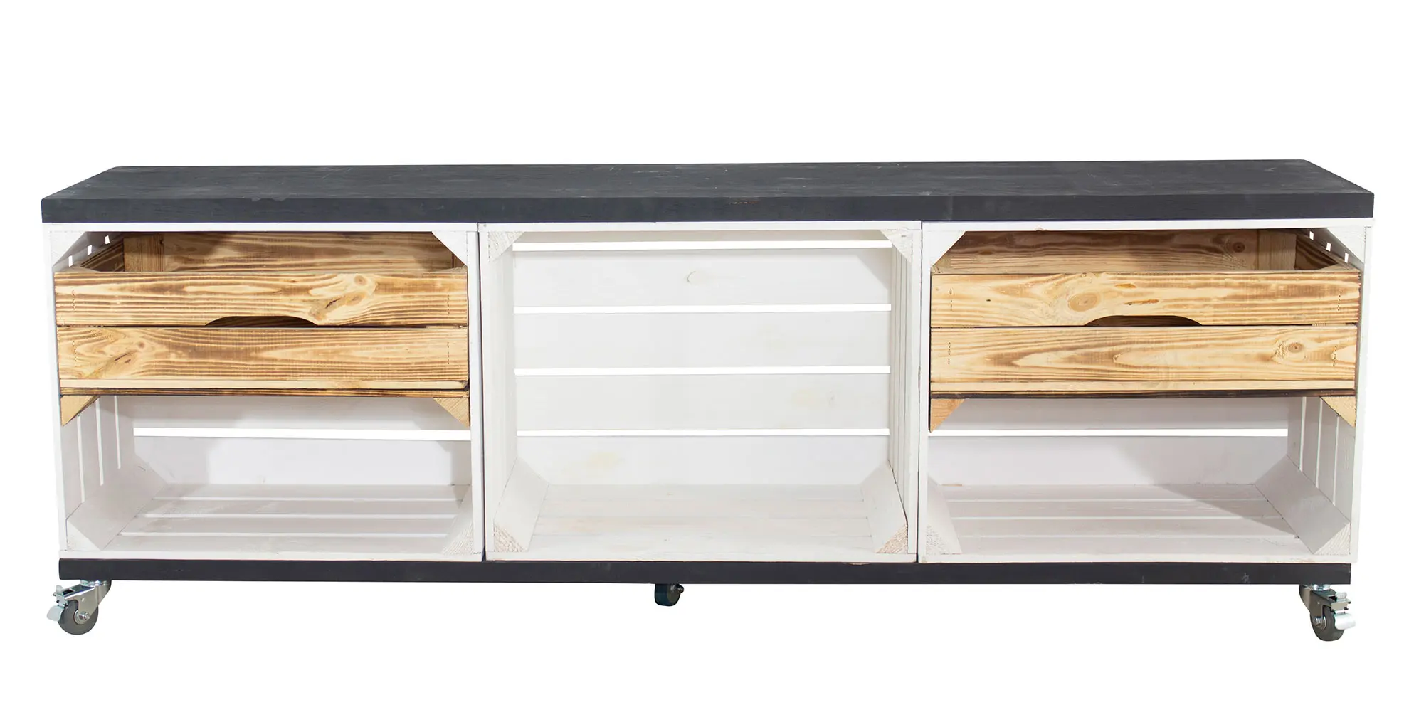 TV Schrank in weiß aus 3 Kisten und 2 Bohlenbrettern auf Rollen 150x53x30 TV Schrank in weiß aus 3 Kisten und 2 Bohlenbrettern auf Rollen 150x53x30