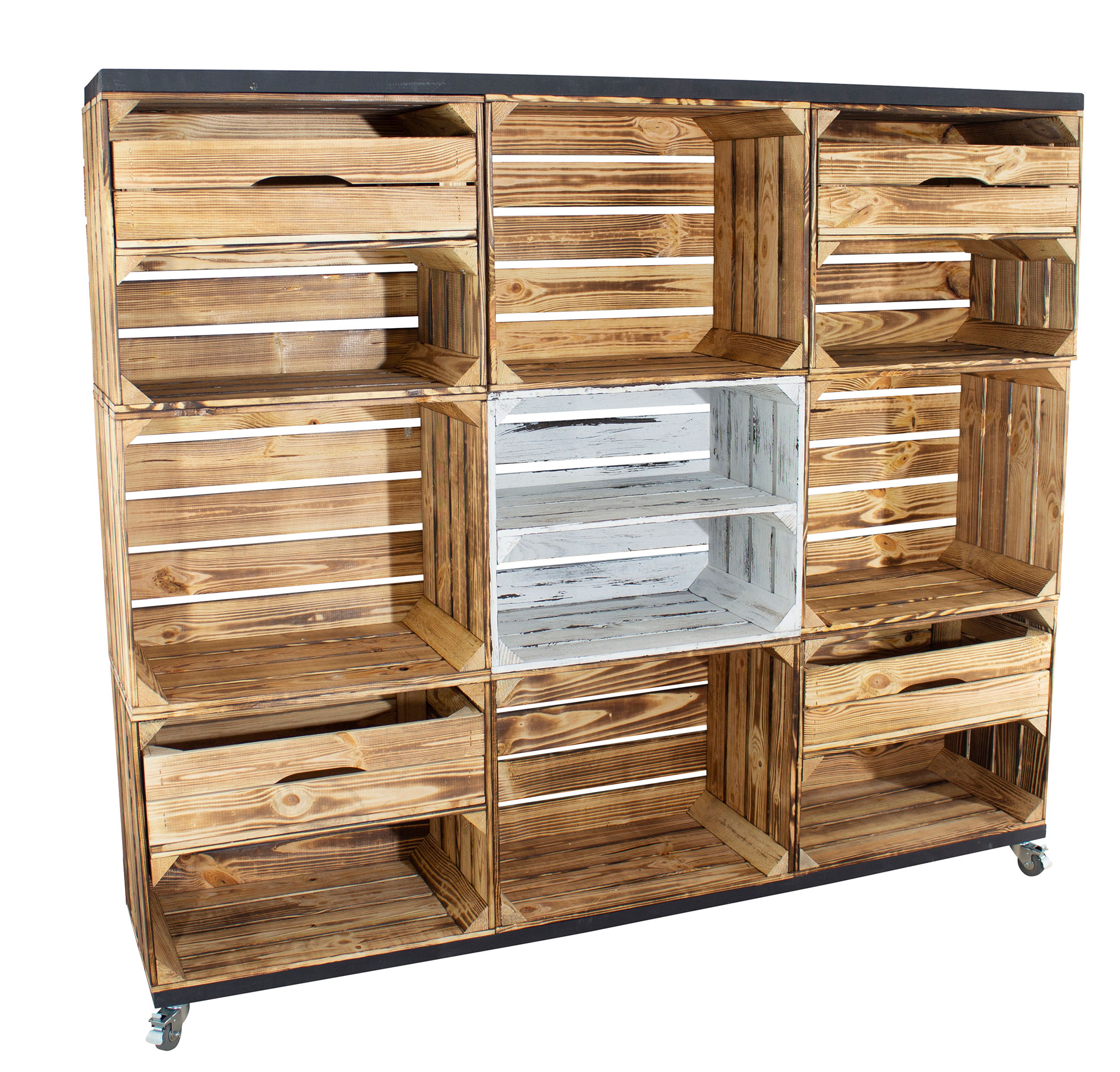 Raumtrenner/ Kommode mit 8 geflammten Kisten mit 4 Schubladen und 1 shabby weiß Kiste mit Mittelbrett auf Rollen, 133x150x30 cm Raumtrenner/ Kommode mit 8 geflammten Kisten mit 4 Schubladen und 1 shabby weiß Kiste mit Mittelbrett auf Rollen, 133x150x30 cm