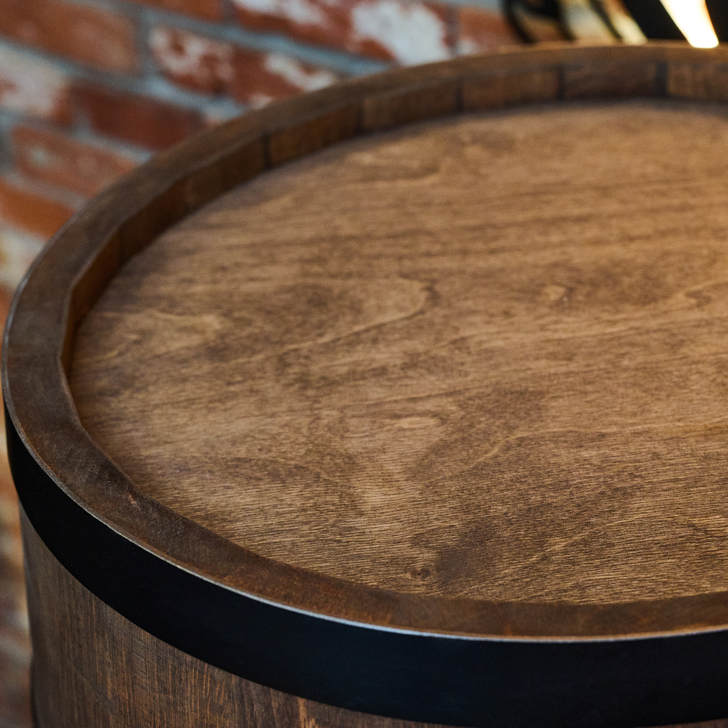 Holzfass mit Türen in Farbton Wenge Hausbar mit LED – Weinregal & Flaschenständer, Bar oder Partykeller – ca. 80 cm LED Mehrfarbig