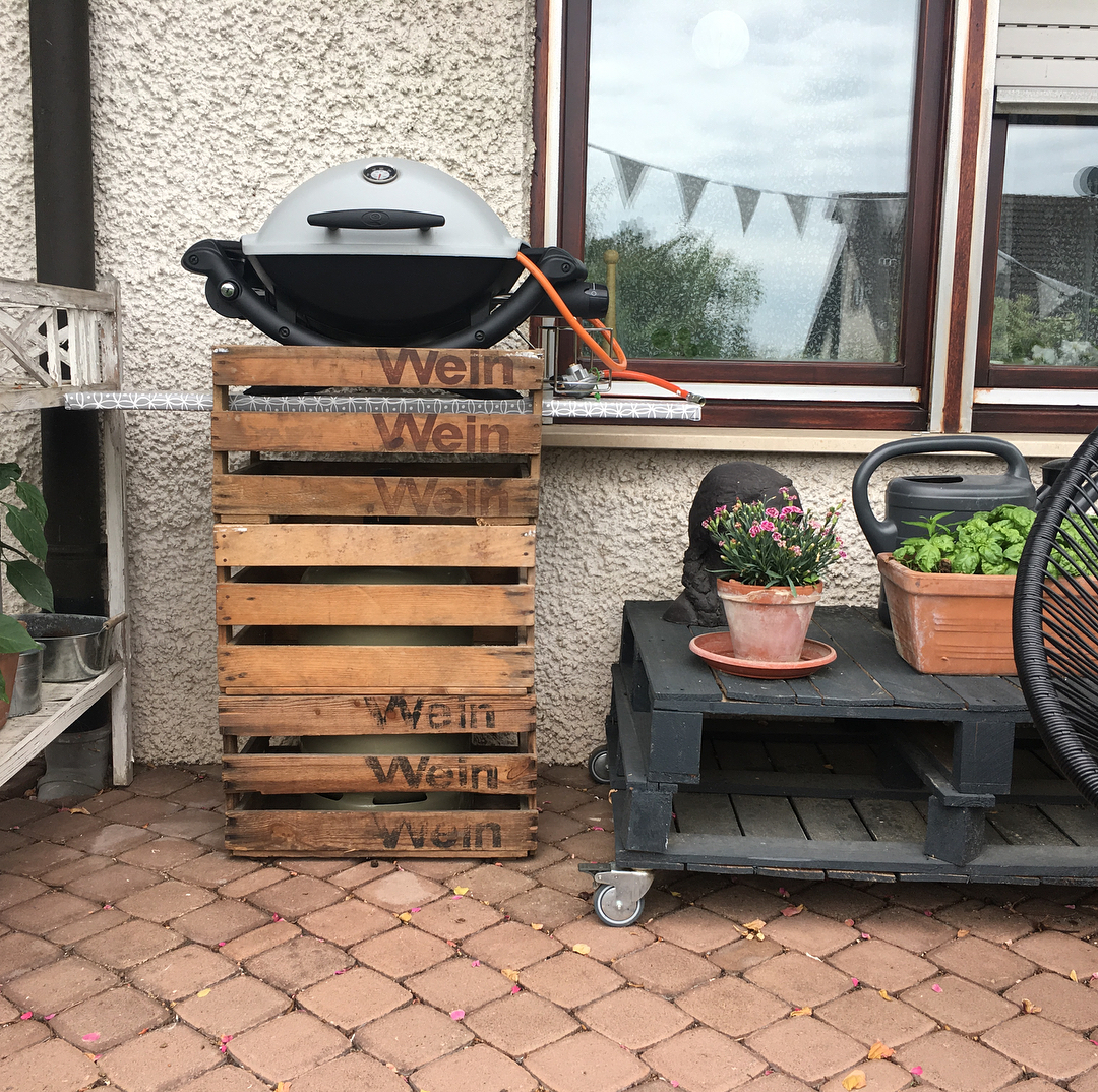 Dunkle Badische Weinkiste "Wein Wein Wein" 50x35x28 cm alte Weinkiste WEIN WEIN WEIN 2te Wahl