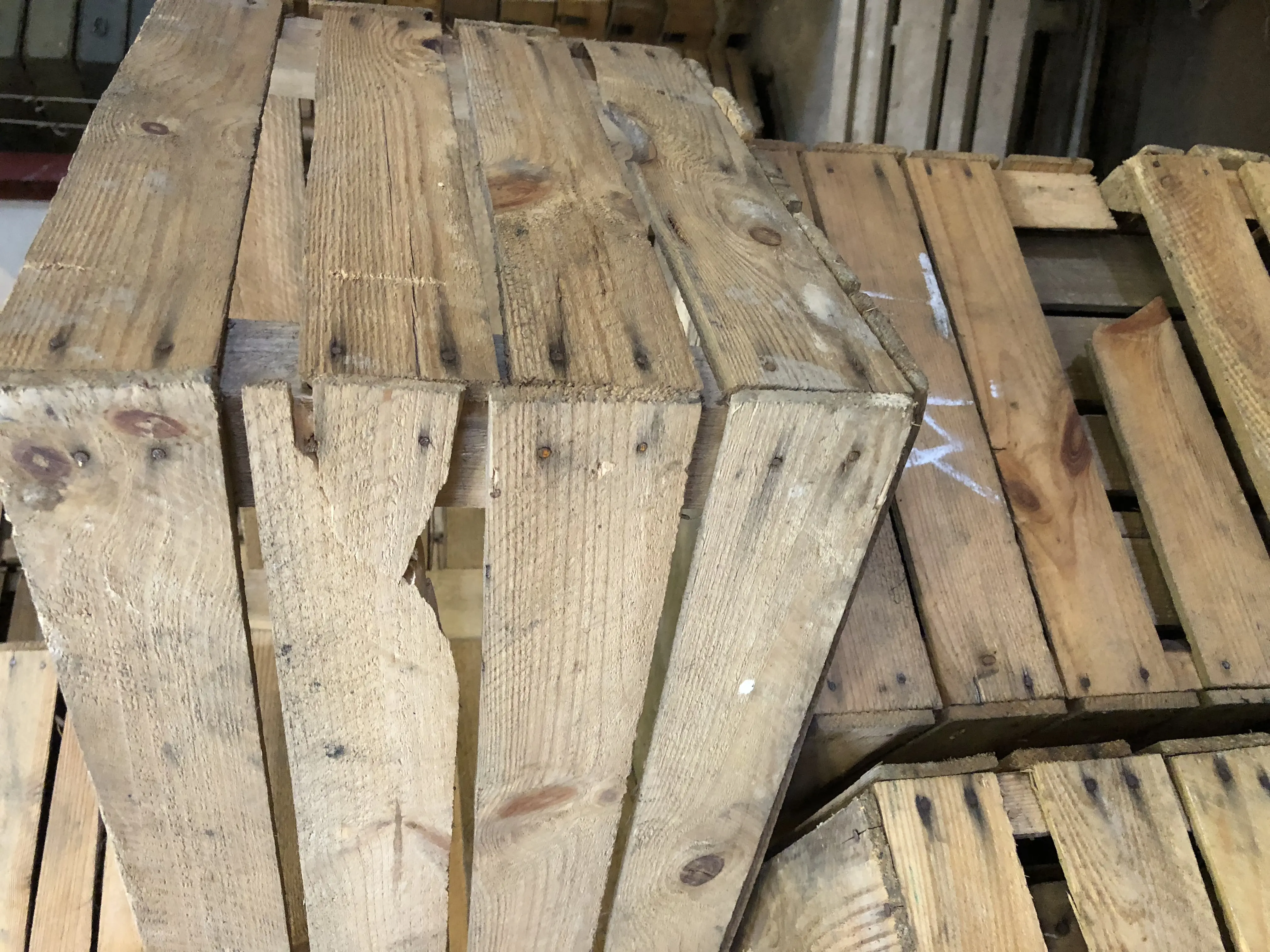 B-Ware - Helle Kiste ohne Aufdruck 50x40x30cm