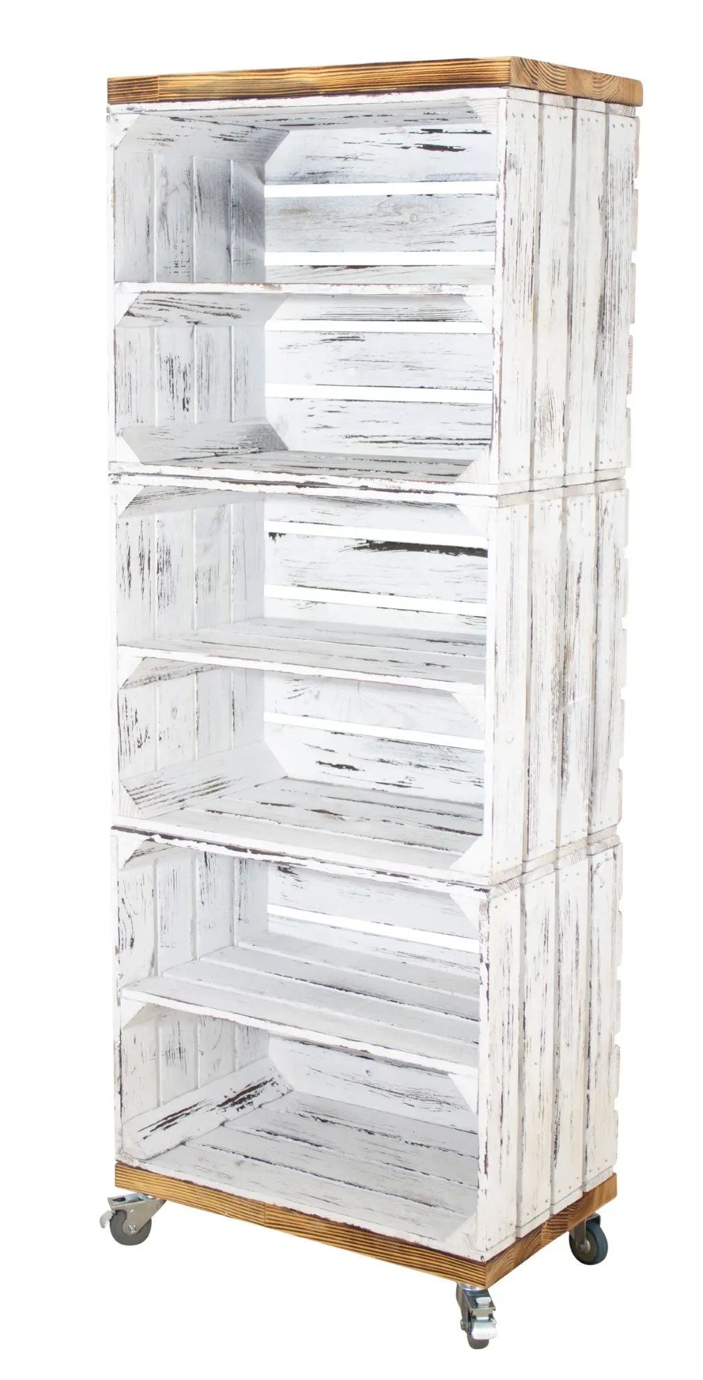 Regal aus 3 Obstkisten in shabby weiß mit 2 geflammten Bohlenbrettern auf Rollen 133x50x30cm Regal aus 3 Obstkisten in shabby weiß mit 2 geflammten Bohlenbrettern auf Rollen 133x50x30cm