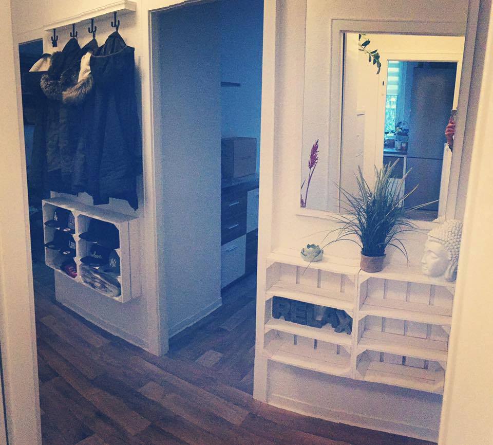 Schmale weiße Regalkiste mit 3 Fächern 50x40,5x16cm Schmale weiße Regalkiste mit 3 Fächern 50x40,5x16cm