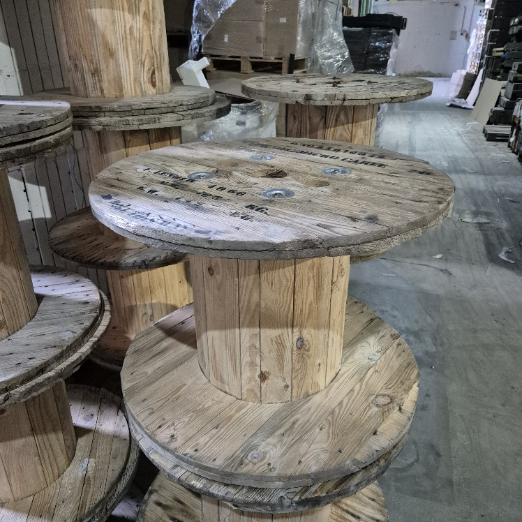 Kabeltrommel als Gartentisch 80cm x Höhe ca 58cm