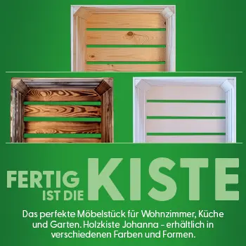 Drei dekorative Holzkisten in verschiedenen Farben auf grünem Hintergrund – ideal als Möbelstück für Wohnzimmer, Küche und Garten.