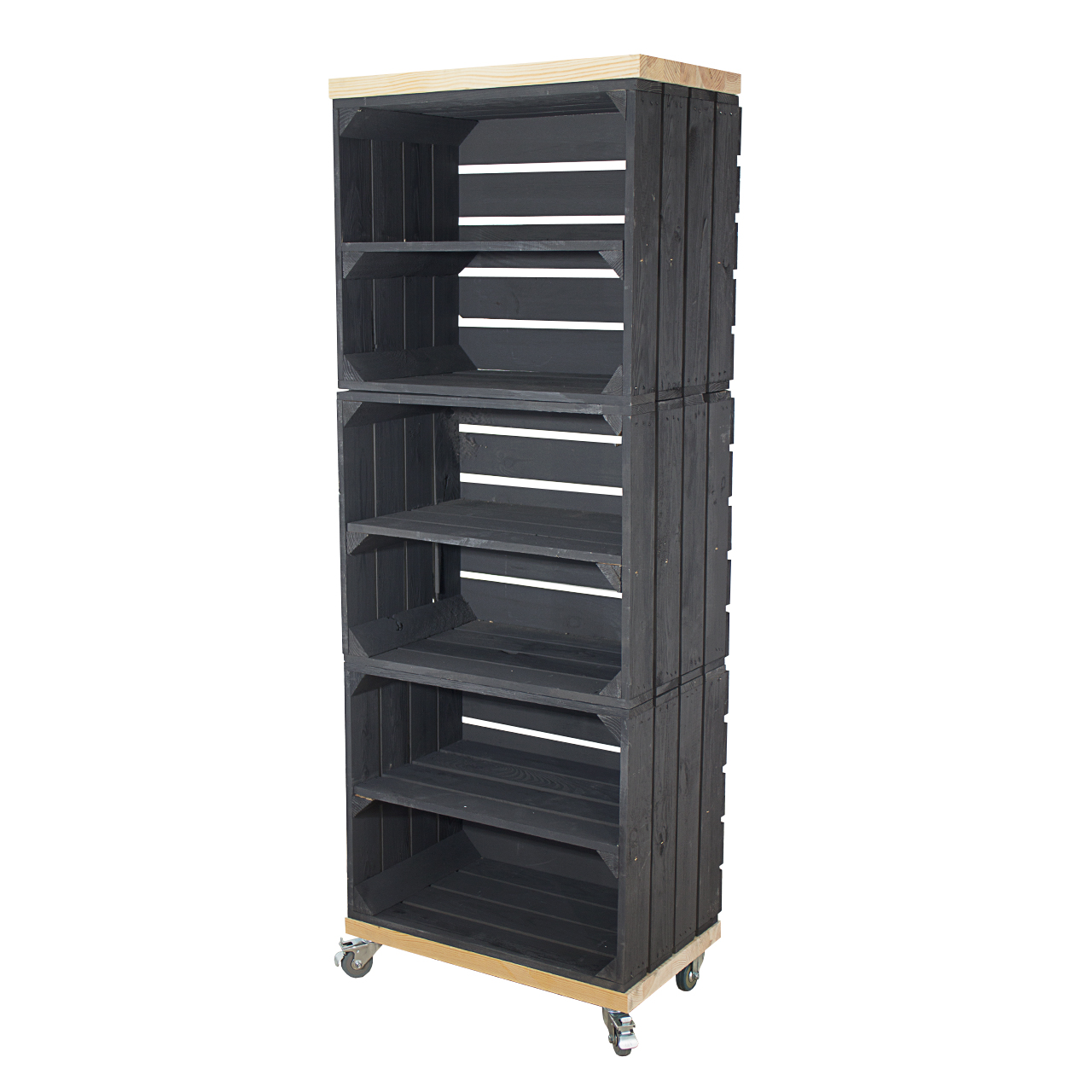 Regal aus 3 schwarzen Obstkisten mit 2 Bohlenbrettern in natur auf Rollen 133x50x30cm Regal aus 3 schwarzen Obstkisten mit 2 Bohlenbrettern in natur auf Rollen 133x50x30cm
