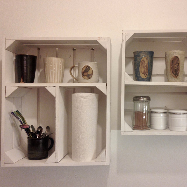 Flache weiße Kiste mit T Trenner 50x40x15cm