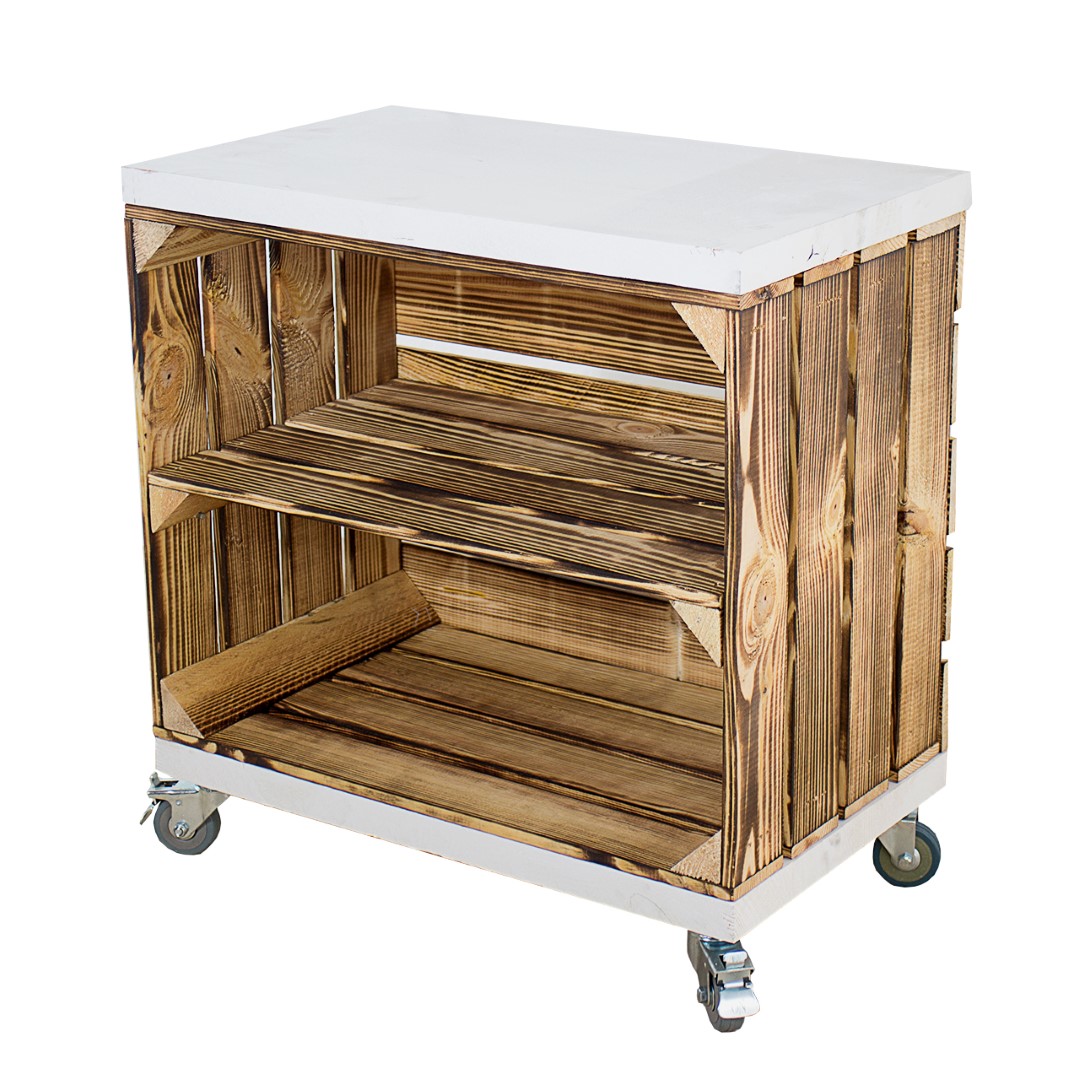 Beistelltisch aus einer geflammten Obstkiste mit 2 Bohlenbrettern in weiß auf Rollen 53x50x30cm Beistelltisch aus einer geflammten Obstkiste mit 2 Bohlenbrettern in weiß auf Rollen 53x50x30cm